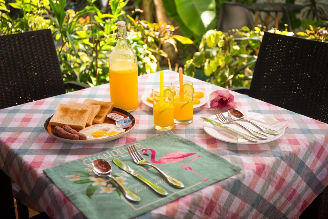 Silk Retreats Thulusdhoo Guest House Ngoại thất bức ảnh
